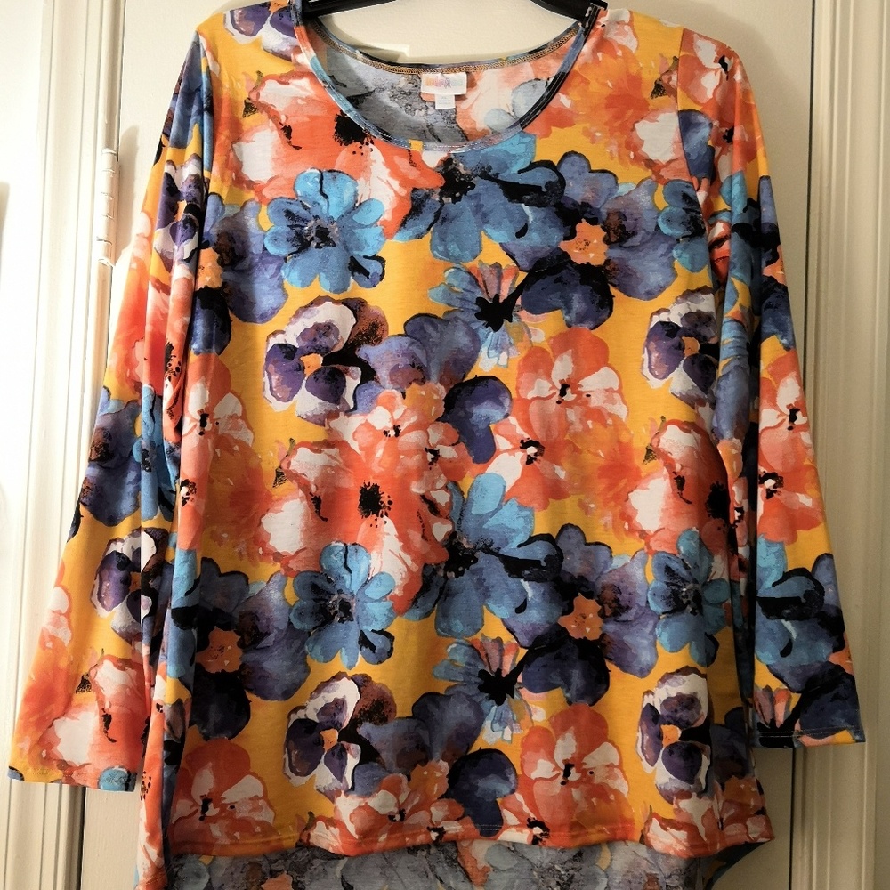 LuLaRoe XL Lynnae Relaxed Fit Tunic Top Floral